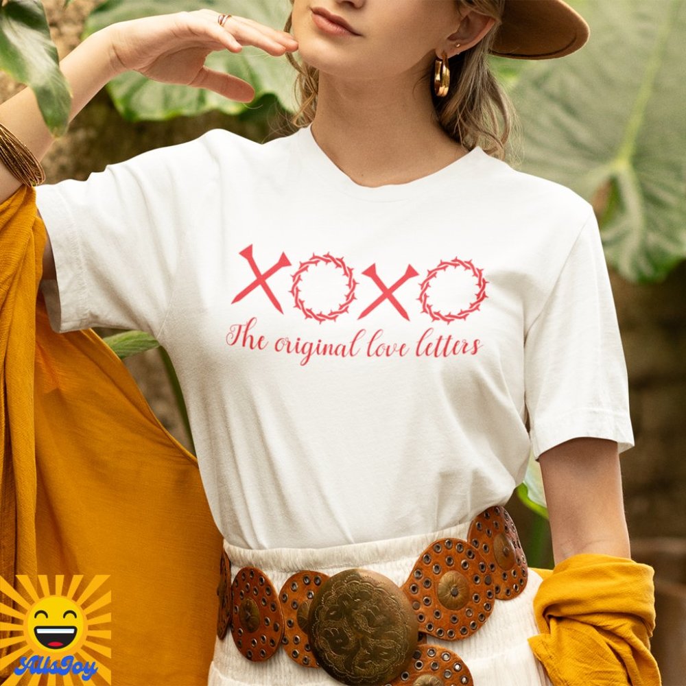 XOXO THE ORIGINAL LOVE LETTERS Graphic Tee White T-Shirt